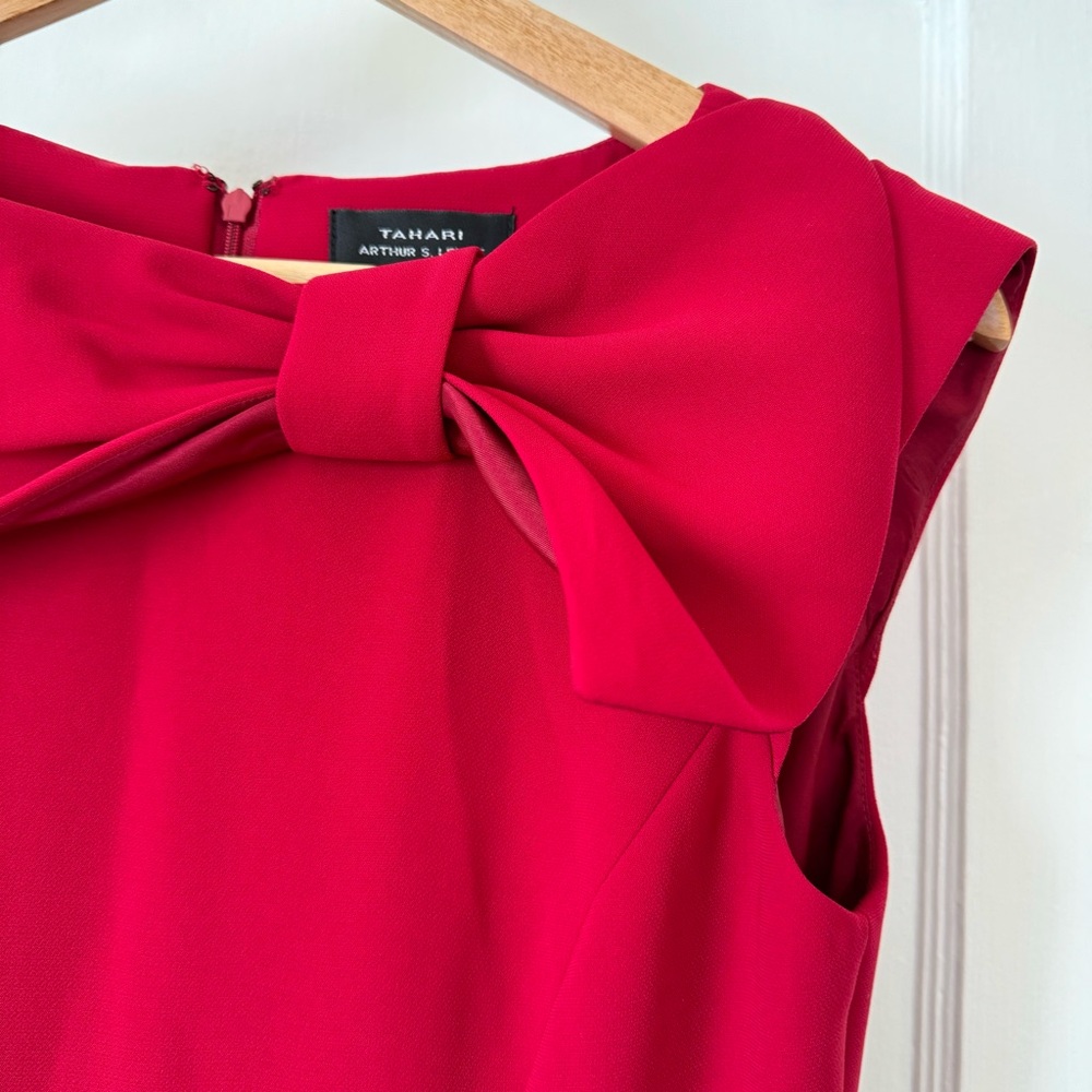 Tahari ASL Arthur S. Levine Holiday Red Bow Shift Dress - Picture 3 of 9